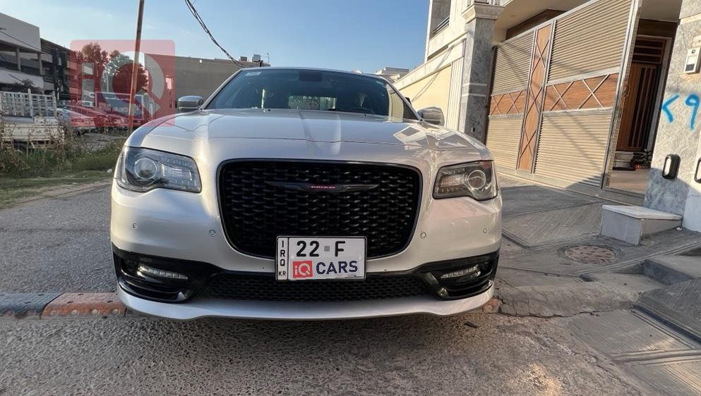 كرايسلر 300
